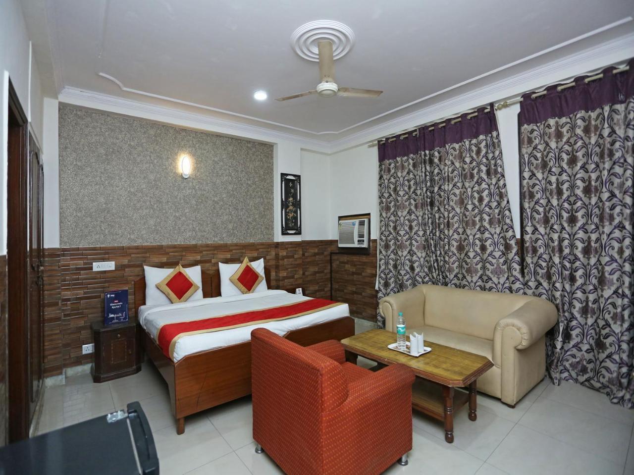 Oyo 472 Hotel Sareen Nowe Delhi Zewnętrze zdjęcie
