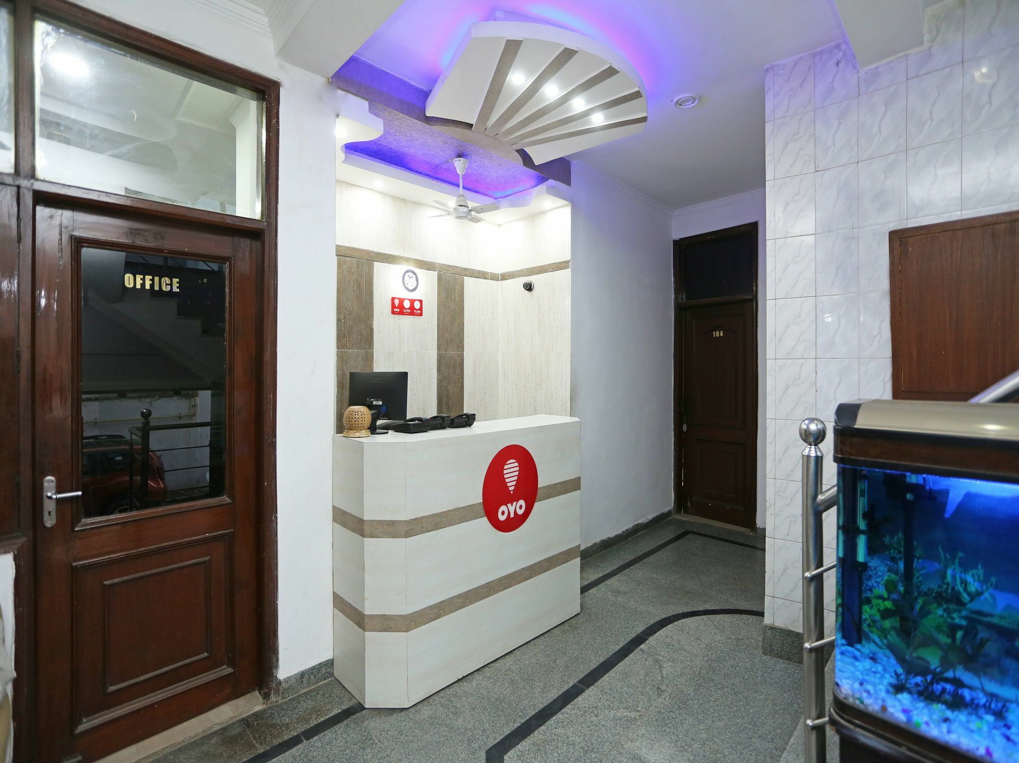 Oyo 472 Hotel Sareen Nowe Delhi Zewnętrze zdjęcie